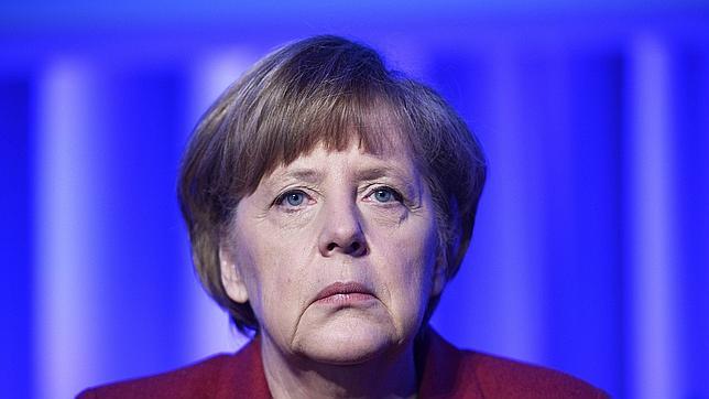 Merkel tacha de ilegal el referéndum de Crimea para incorporarse a Rusia