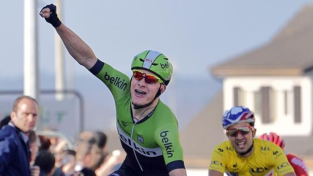 Hofland se adjudica la segunda etapa de la París-Niza