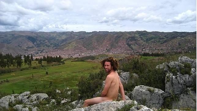 Detienen a cuatro turistas por fotografiarse desnudos en el Machu Picchu
