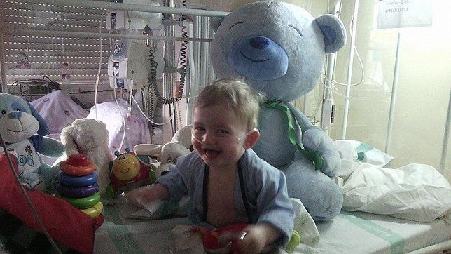 El niño al que ayudó Cristiano Ronaldo, Erik, recibe el alta tras 32 días en el hospital