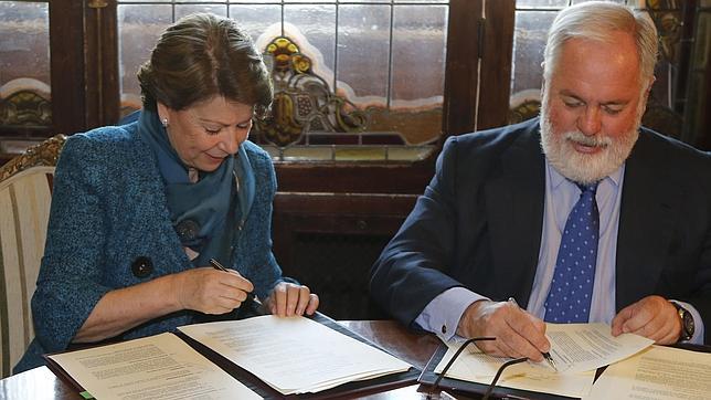 Magdalena Álvarez denuncia la «injusticia» que sufre y rechaza dimitir del BEI