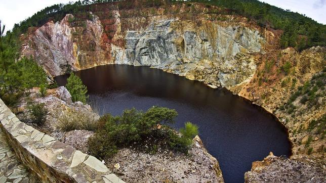 La actividad minera tiene poca influencia en la generación de aguas ácidas en el río Tinto