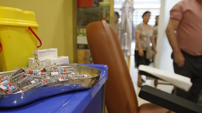 La ola de gripe mantiene una «bajada constante» en Galicia, con 89  hospitalizados