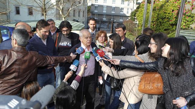 Pitadas en apoyo al sector crítico de la flota del cerco en Vigo y La Coruña