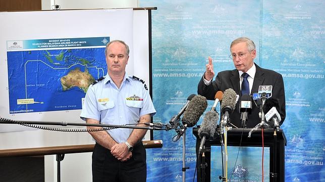 Australia halla en el Índico objetos que pueden pertenecer al avión desaparecido de Malaysia Airlines