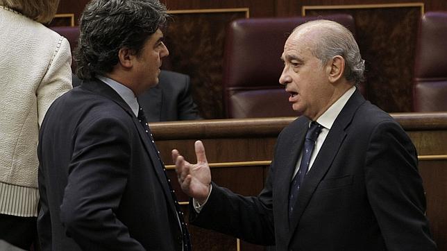 El PSOE renuncia a pedir la dimisión de Fernández Díaz por los sucesos de Ceuta