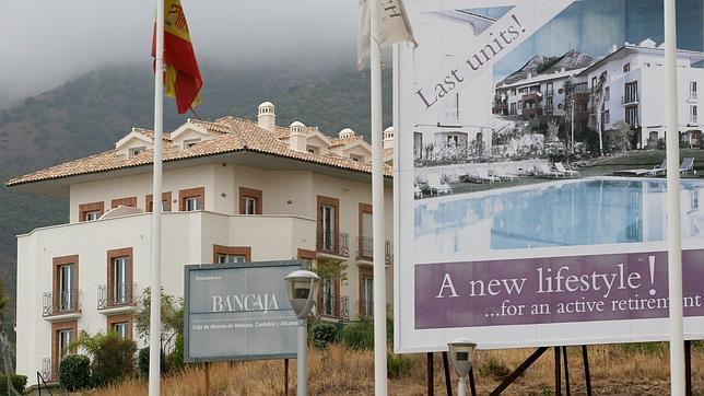 Los extranjeros vienen a llevarse nuestras viviendas