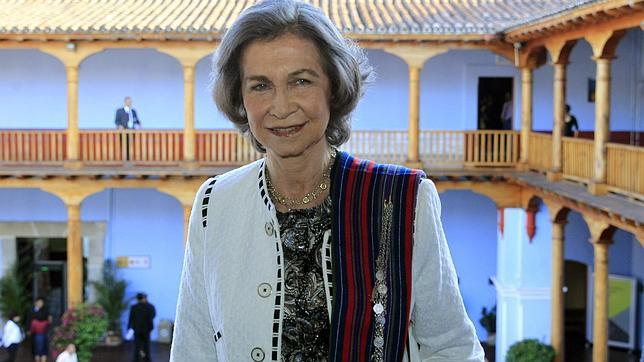 La Reina, sobre Suárez: «Es horrible. Lo siento mucho. Sí, es muy triste todo»