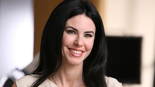 Una ex Miss Turquía podría hacer temblar a Erdogan