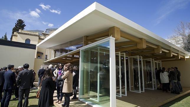 Campus de IE Business School. Madrid durante la inauguracion del Pabellón de Papel de Shigeru Ban
