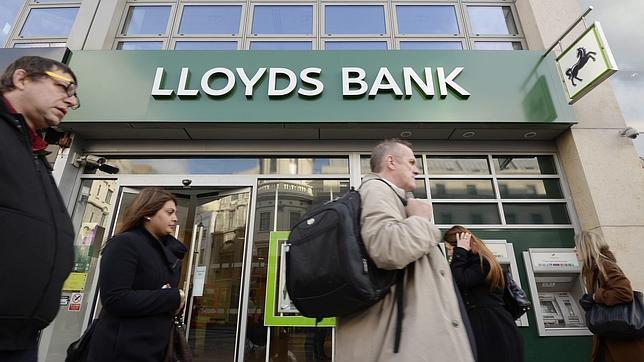 Reino Unido venderá el 7,5% de Lloyds y se quedará con un 2,5%