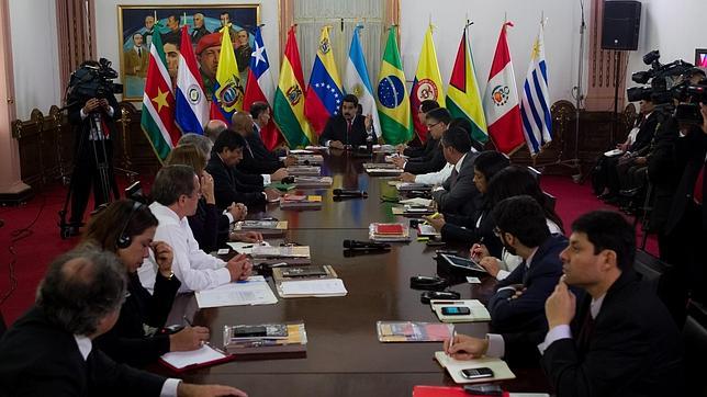 Maduro anuncia la detención de tres generales por «intento de golpe»