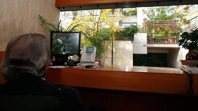 Conoce al conserje o vigilante de tu finca