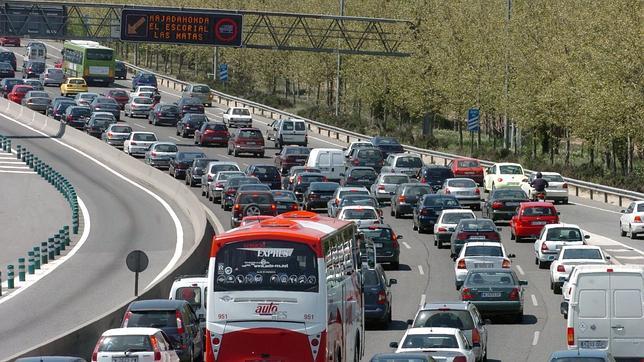 Las congestiones de tráfico disminuyen en España un 63% por la crisis