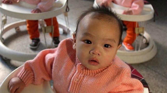 Una madre transexual consigue por primera vez adoptar a una niña en Japón