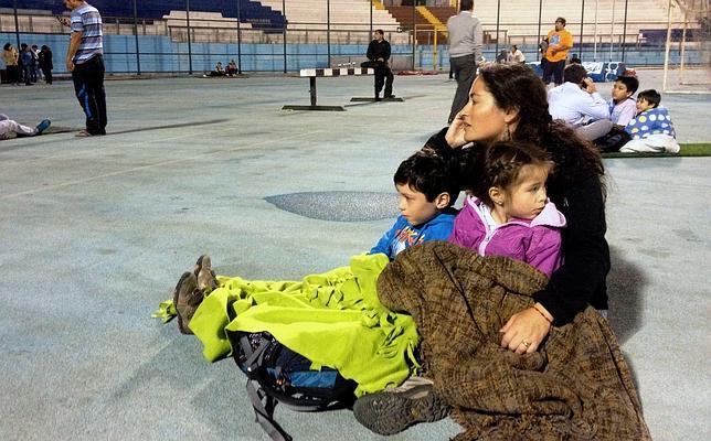 Chile levanta la alerta por tsunami tras el terremoto de 8,2 grados que ha dejado 6 muertos