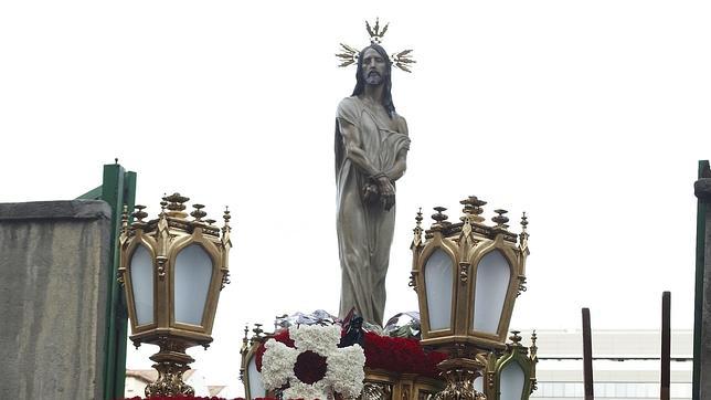 El Divino Cautivo, con las manos atadas