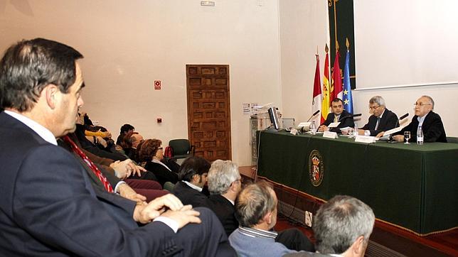 «Viejos» socialistas a la llamada de Sánchez Garrido