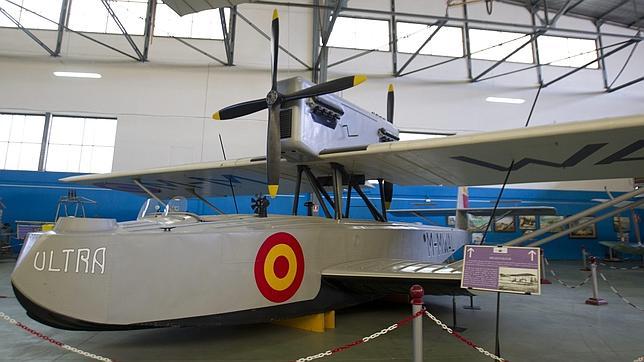 Hidroavión era un modelo Dornier Do J Wal .