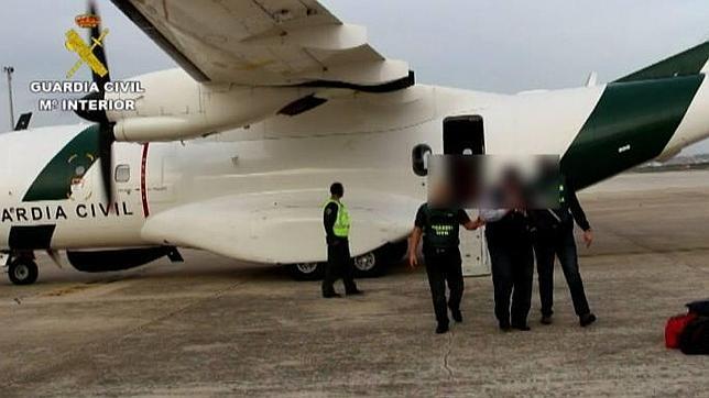 Tres españoles y un iraní, detenidos por tráfico ilegal de material para fabricar misiles en Irán