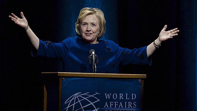 Hillary Clinton está «pensando» si presentarse a las presidenciales de EE.UU. en 2016