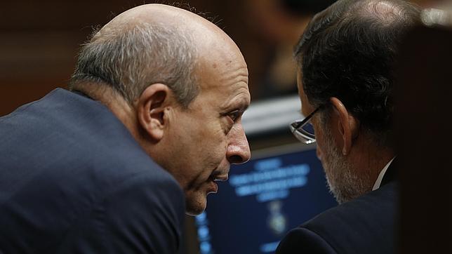 Rajoy avanza por primera vez la creación de empleo neto en 2014