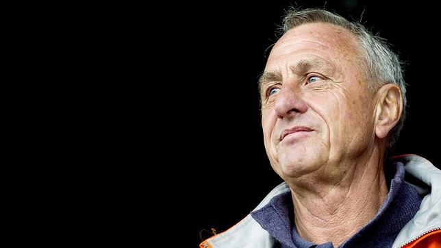 Cruyff: «En el vestuario del Barça no manda el entrenador desde hace cuatro años»