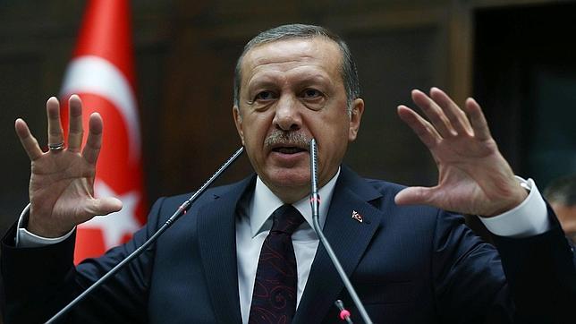 El gobierno turco prepara un relevo de poder «estilo Putin»