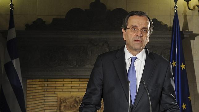 Grecia coloca 3.000 millones en bonos en su vuelta a los mercados tras el rescate