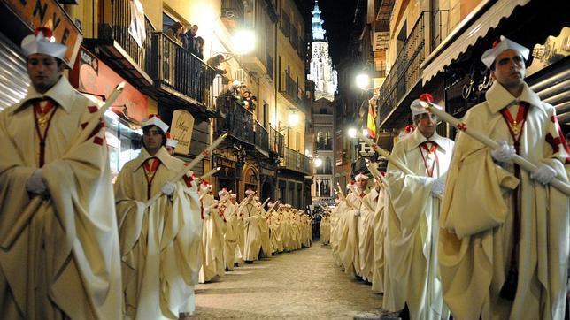 Caballeros del Santo Sepulcro en la calle Comercio
