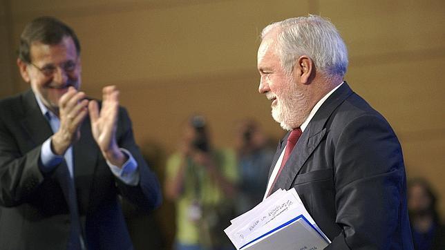 Todos contra Cañete