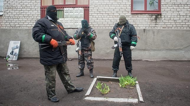 Vuelven a Ucrania los misteriosos uniformados anónimos