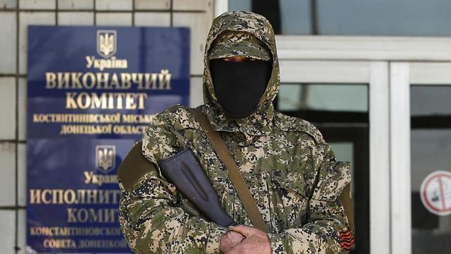 En directo: Milicianos prorrusos asaltan edificios oficiales en Konstantínovka