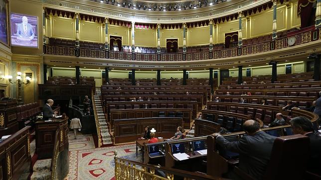 Los diputados tienen el doble de vacaciones de Semana Santa que los niños