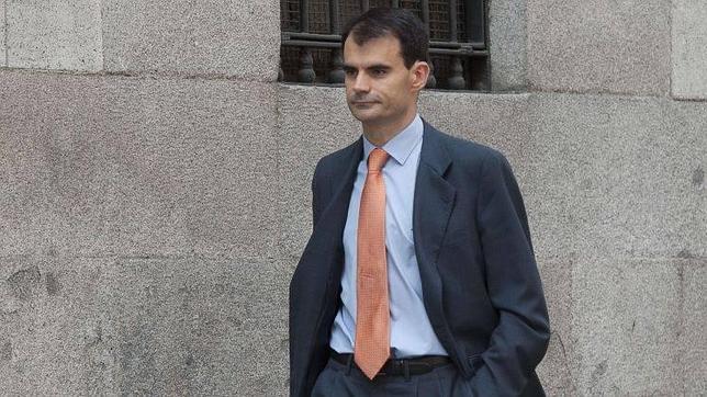 Ruz pide al PP los poderes otorgados a Bárcenas desde 2007