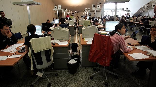 Hacienda abre un buzón de sugerencias para reducir las cargas administrativas