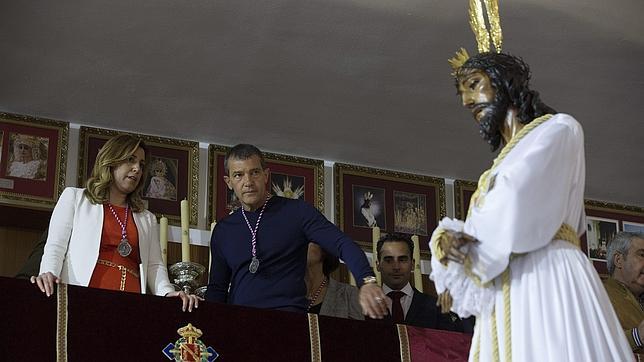 El PP exige a Susana Díaz más explicaciones y menos «Hollywood»