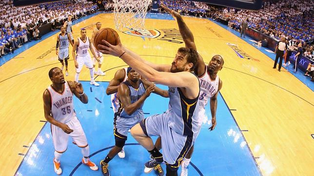 Los Grizzlies de Marc Gasol empatan el playoff ante Oklahoma