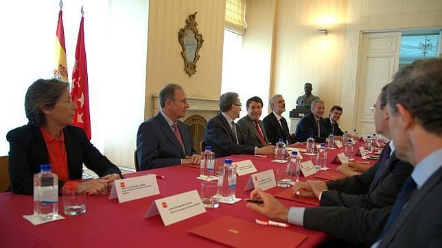 Madrid propone al Ministerio que filólogos e historiadores puedan opositar a maestros