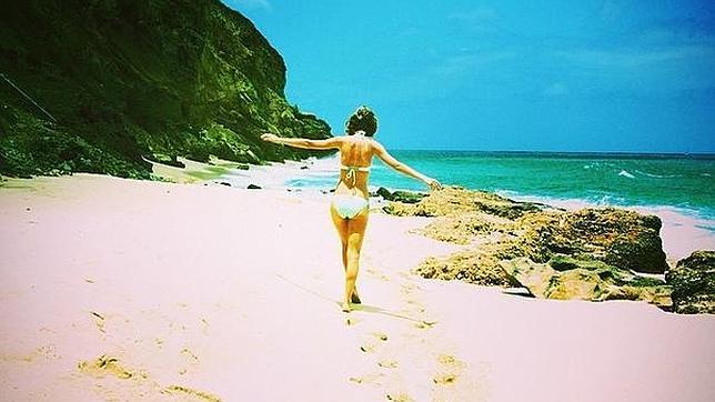 Taylor Swift presume de figura en la playa