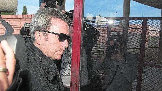 Ortega Cano resiste «sólido y fuerte» tras su primera noche en prisión