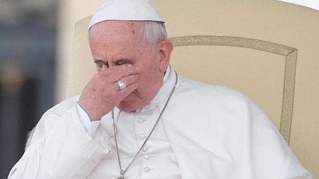 El Vaticano se desvincula de las llamadas personales del Papa