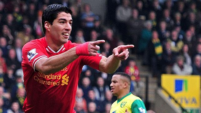 Luis Suárez, mejor jugador del año en la Premier League