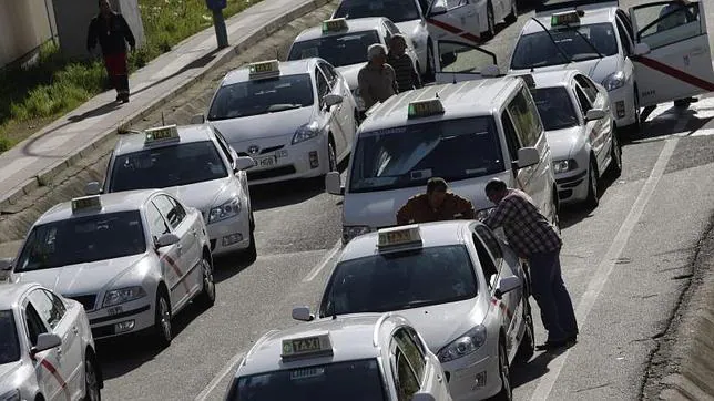 Una flota de taxis «limpios» para 2020