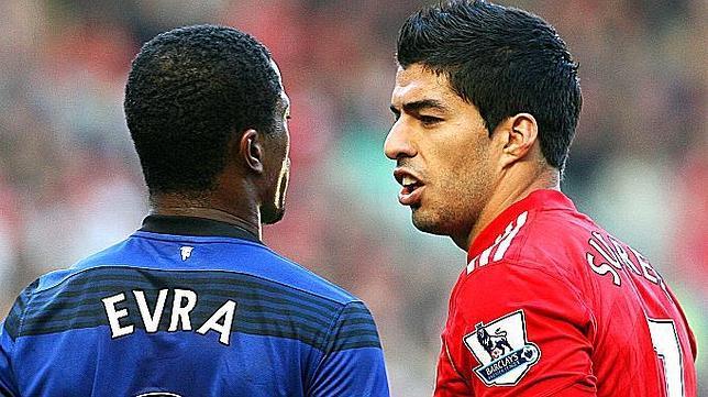 Evra, en el incidente con Luis Suárez