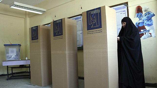 Cierran los colegios electorales y comienza el recuento de votos en Irak