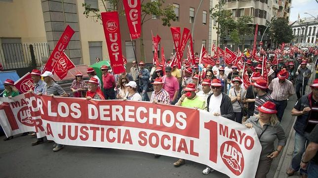 Los ciudadanos «castigan» a los sindicatos con su ausencia en las marchas por el Primero de Mayo en Canarias