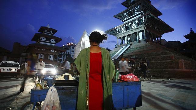 Un puesto de comida en Kathmandú