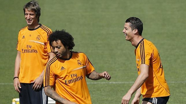 Marcelo o Coentrao, la otra gran duda de la Champions