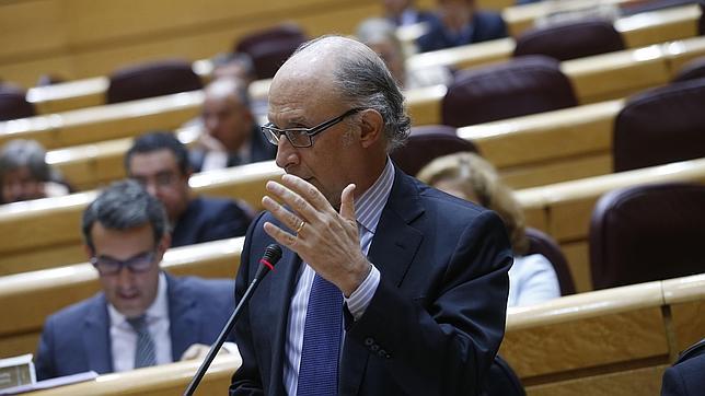 Montoro insiste en que la rebaja del IRPF «llegará a todos los contribuyentes» a partir de 2015